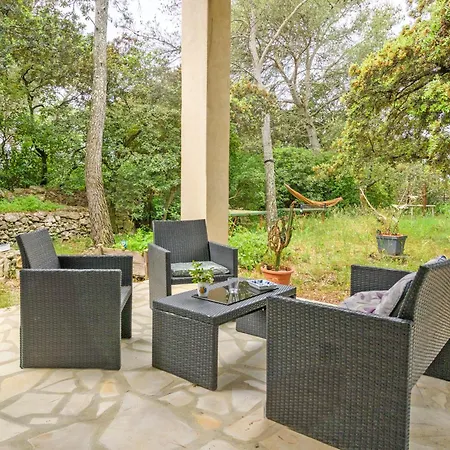 Garrigue De - Climatisé Avec Piscine Partagée Nimes