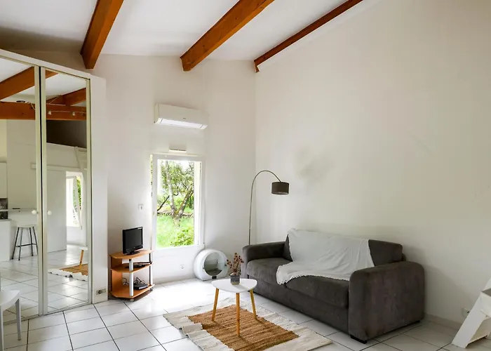 Garrigue De - Climatisé Avec Piscine Partagée Apartamento *